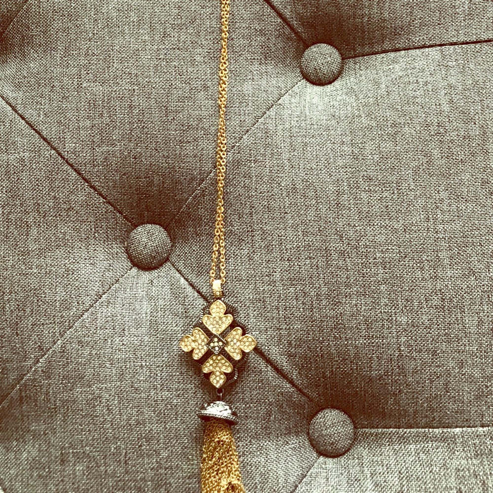 🌼gold/gray necklace.  Beautiful, great condition.